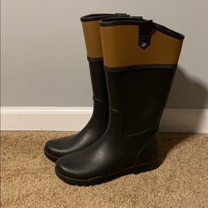 Sperry rubber rain boots